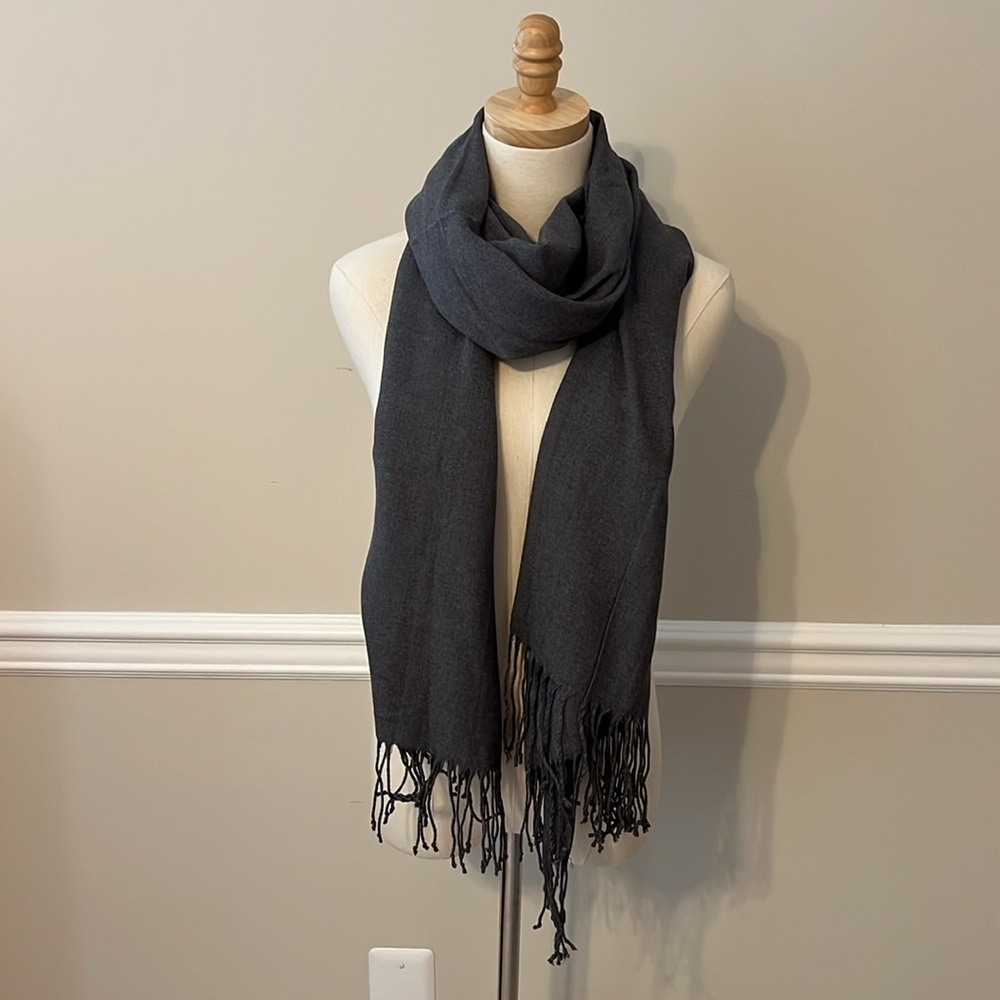 Grey pashmina scarf